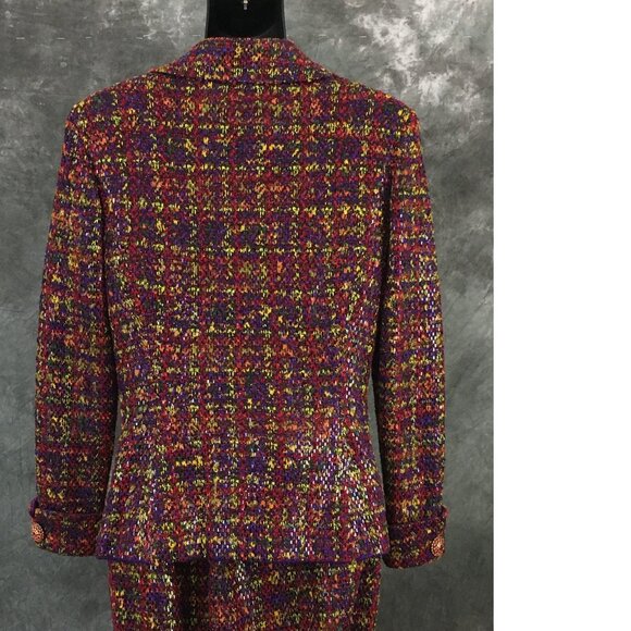 STUNNING St John knit purple Red green rhinestones embellished skirt suit size 4 - Picture 7 of 9